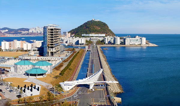 文章附图
